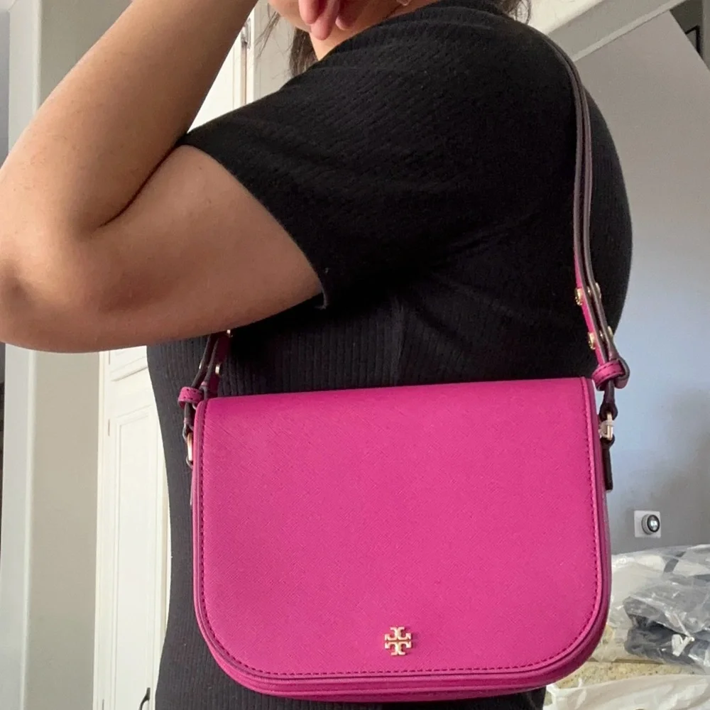 New Tory Burch Emerson shoulder/ crossbody bag - Picture 4 of 11